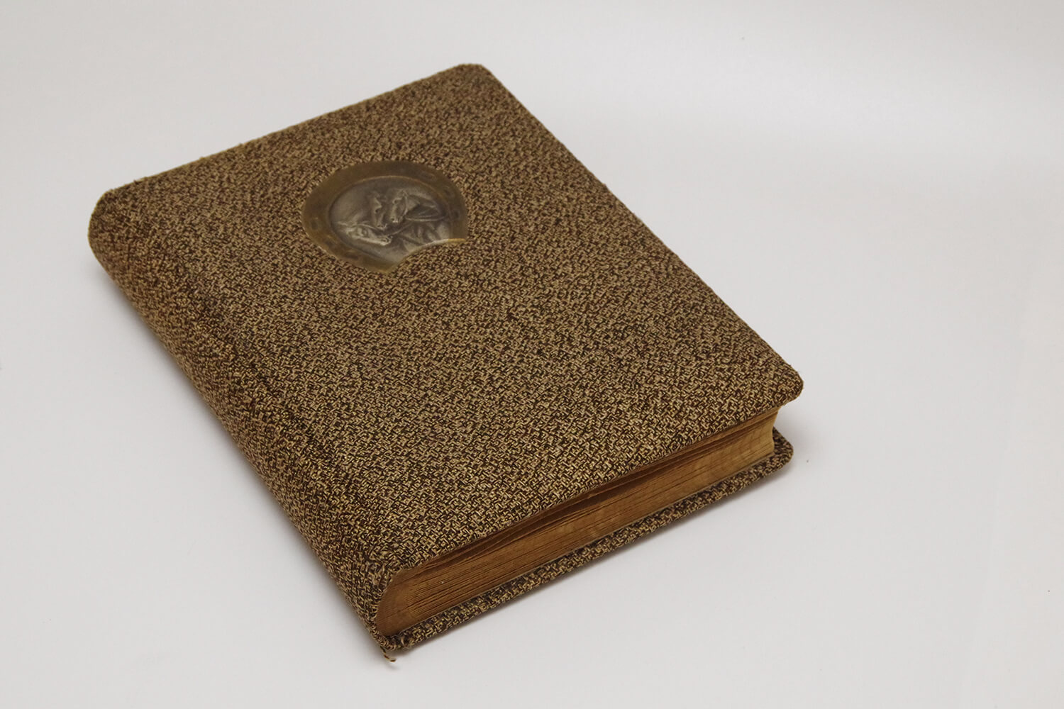 満州時代の古いアルバムを次世代へ