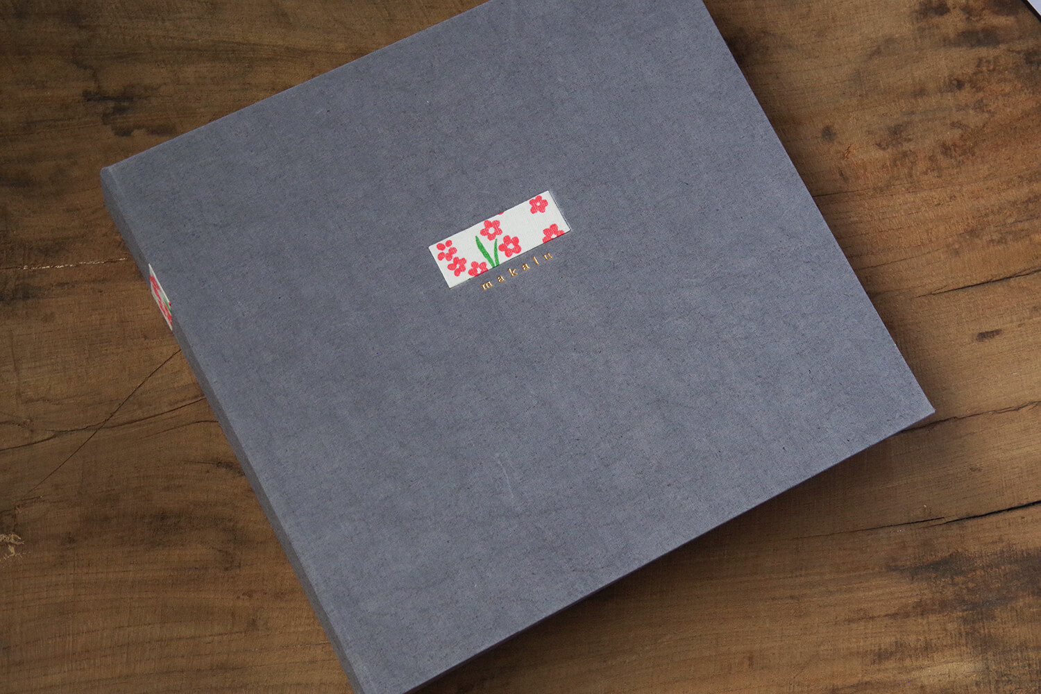 ペットとの思い出を綴るオーダーメイドアルバム